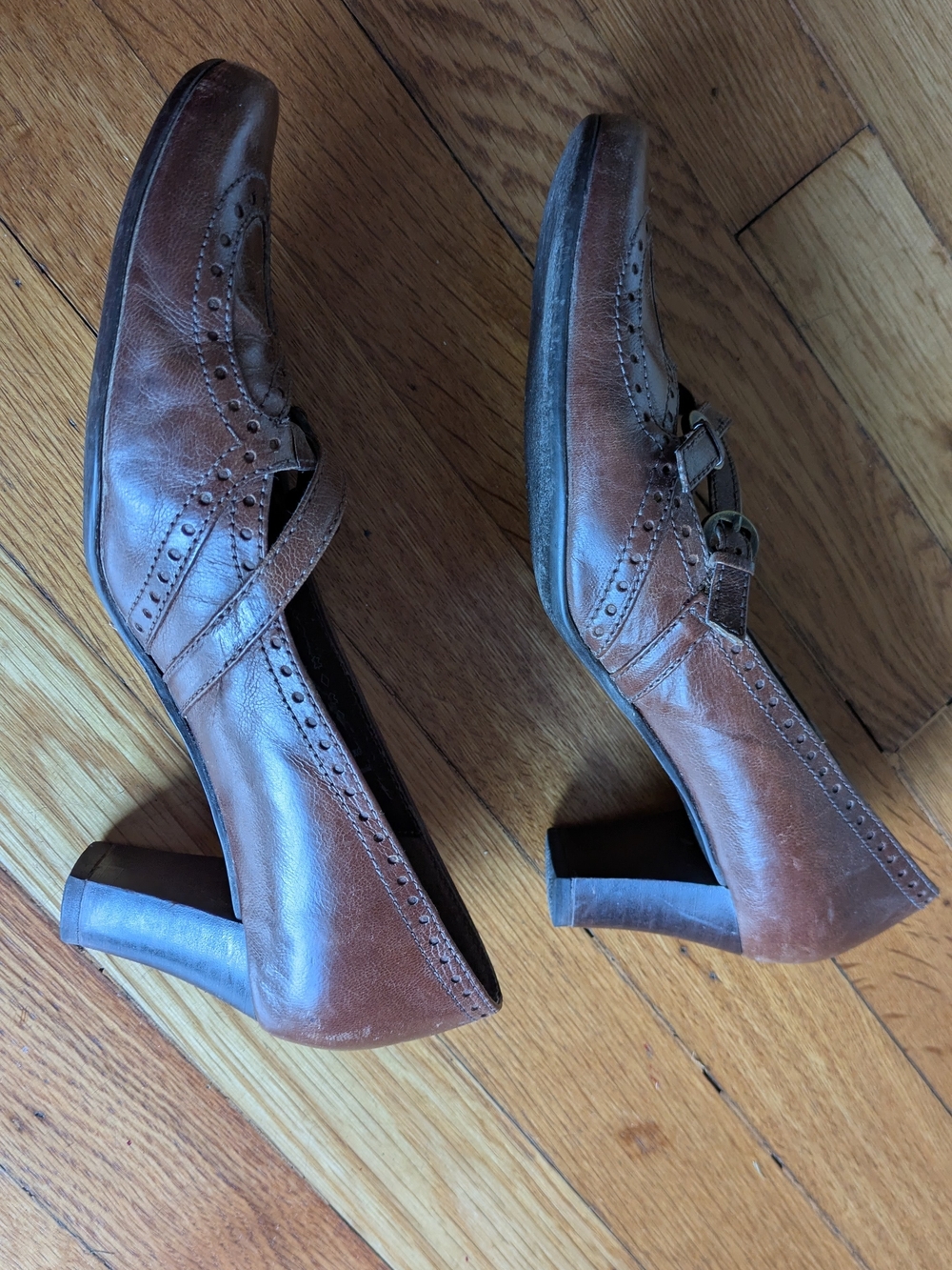Classic Brown Leather Jana Heels Size 7